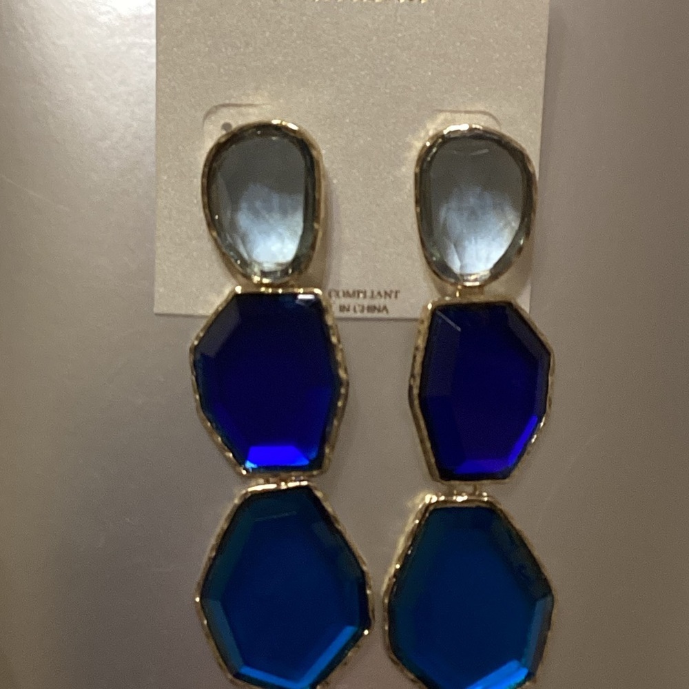 New Natasha Dangle 3 Dropped Earrings Post Closure